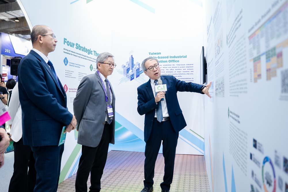 國科會「晶創臺灣方案」參展 SEMICON Taiwan 2025 展現政府推動科技創新的策略行動　鏈結全球半導體合作夥伴